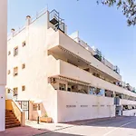 Nice apartment in Benalmádena with Outdoor swimming pool, WiFi&2 Bedrooms